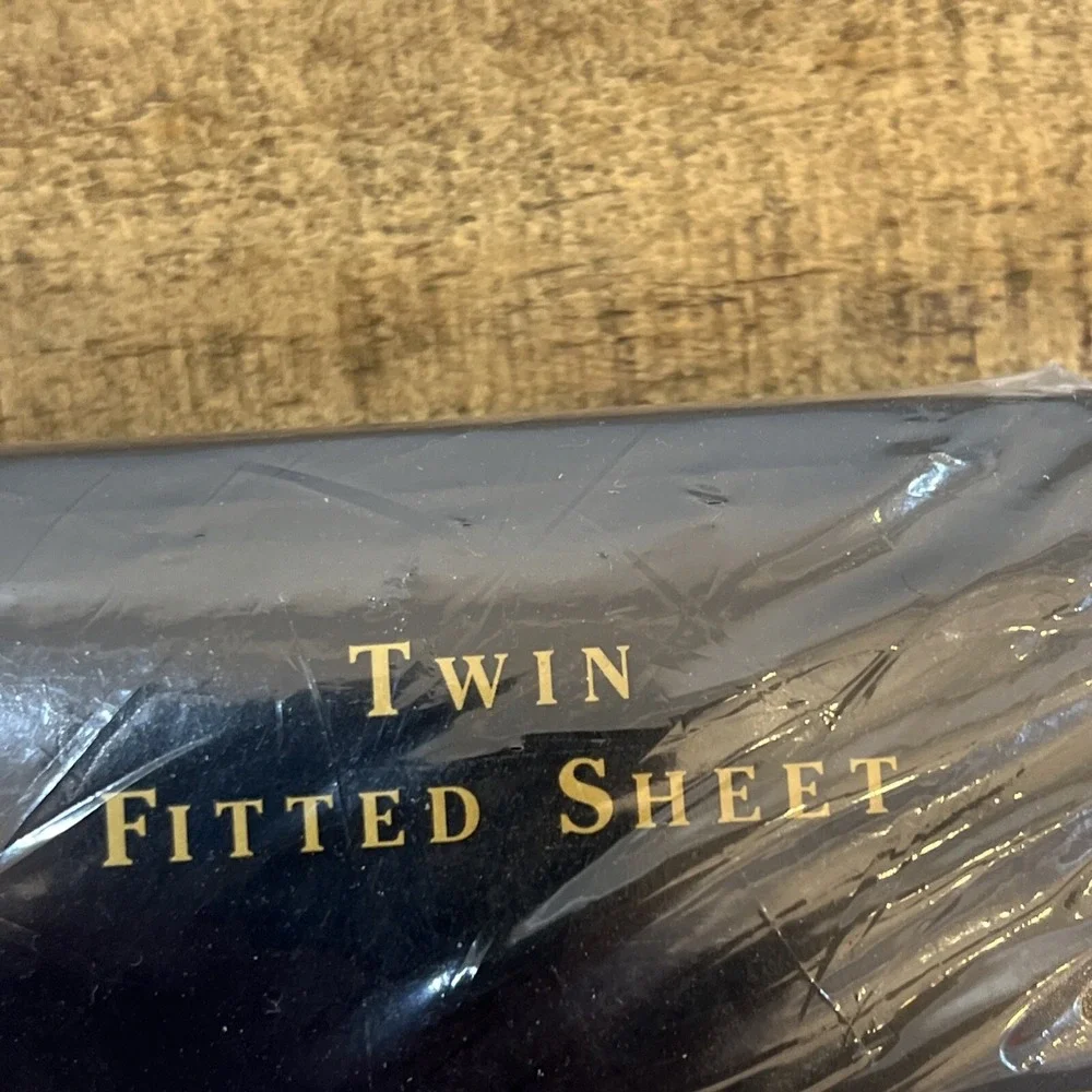 Vintage 1998 Dan River Colours By Alexander Julian Twin Sheet Set Sealed Read